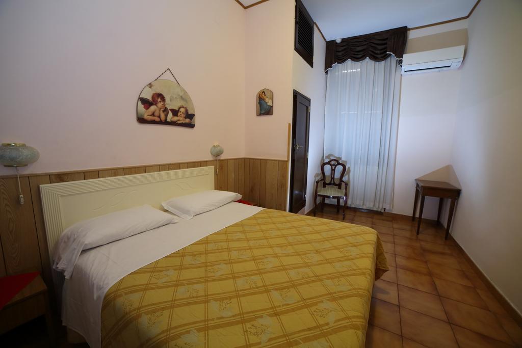 Hotel Giugiu Ρώμη Εξωτερικό φωτογραφία
