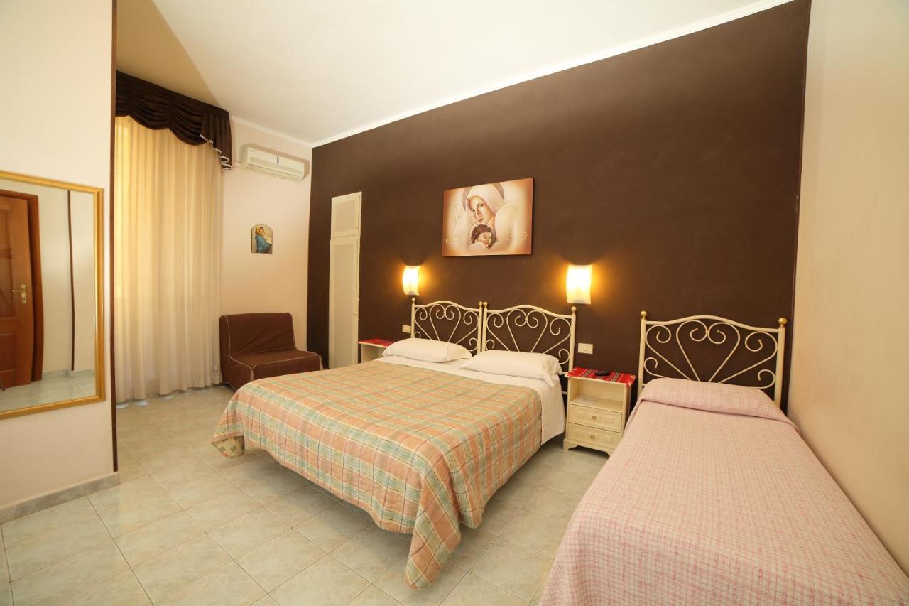 Hotel Giugiu Ρώμη Εξωτερικό φωτογραφία