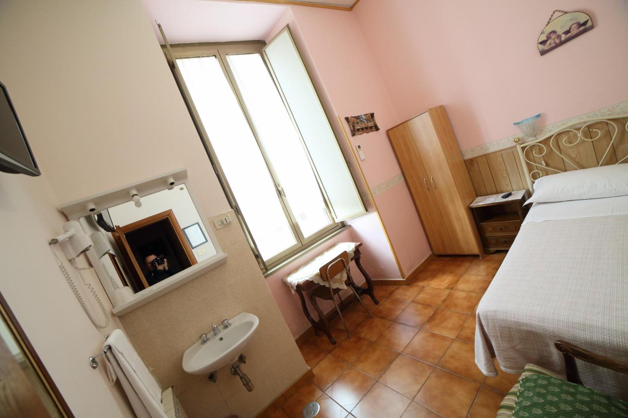 Hotel Giugiu Ρώμη Δωμάτιο φωτογραφία