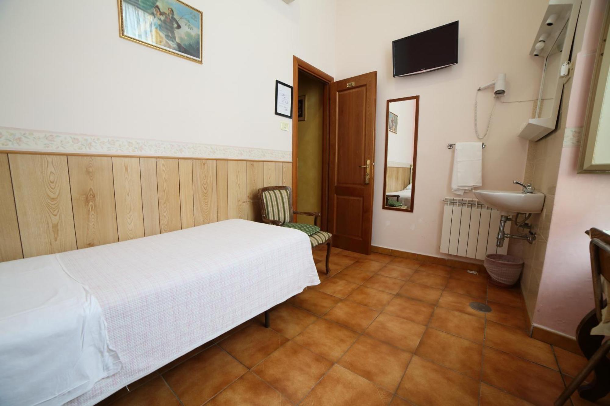 Hotel Giugiu Ρώμη Δωμάτιο φωτογραφία