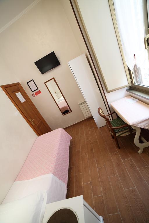 Hotel Giugiu Ρώμη Δωμάτιο φωτογραφία